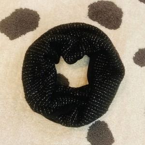 NWT Talbots $70 Black Silver Metallic Chunky Knit Classic Elegant Infinity Scarf